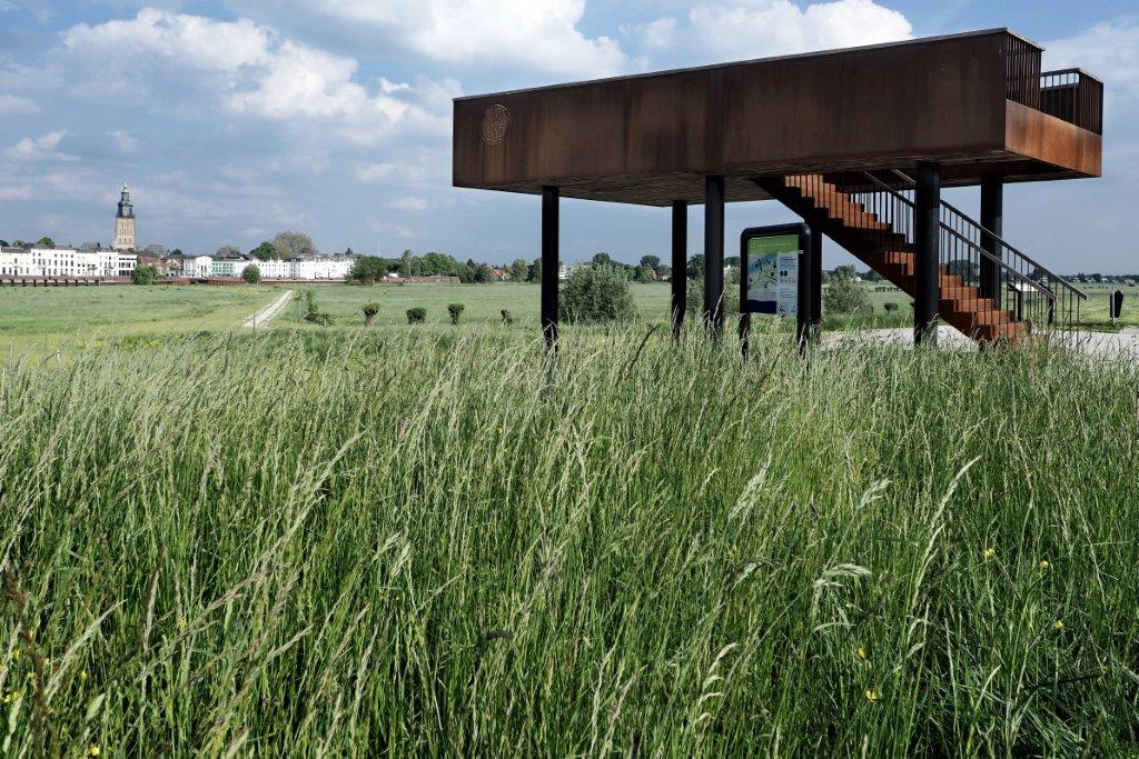 De Tichelbeeksewaard met stadsbalkon en wandelpaden